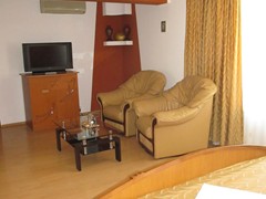 1146643_540664479316235_585434727_n