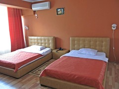 1397488_577444875638195_601473565_o